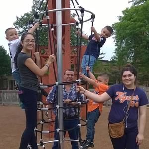 Meet your Posher, Marivel